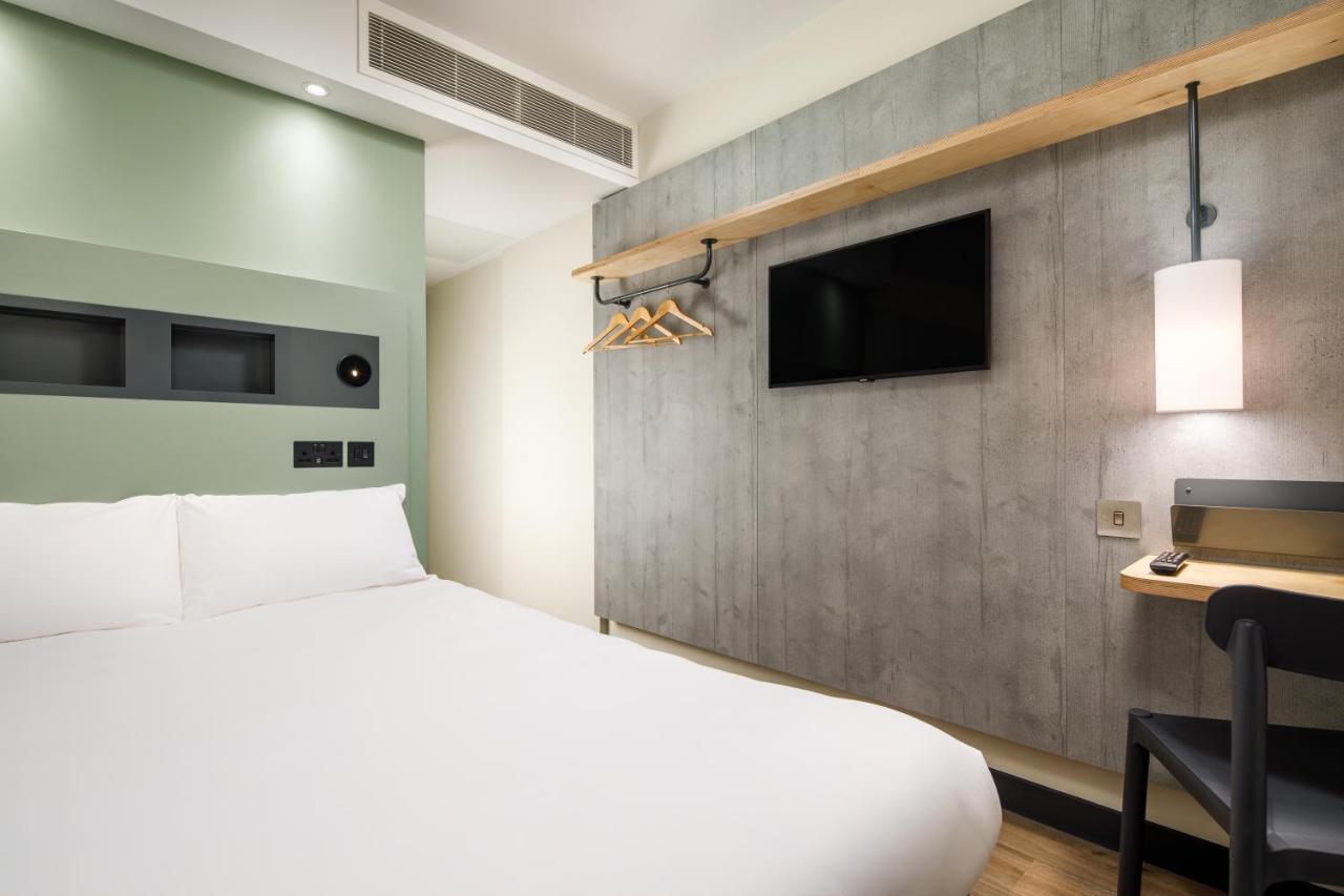 Ibis Budget Manchester Airport T2 Гейл Екстер'єр фото
