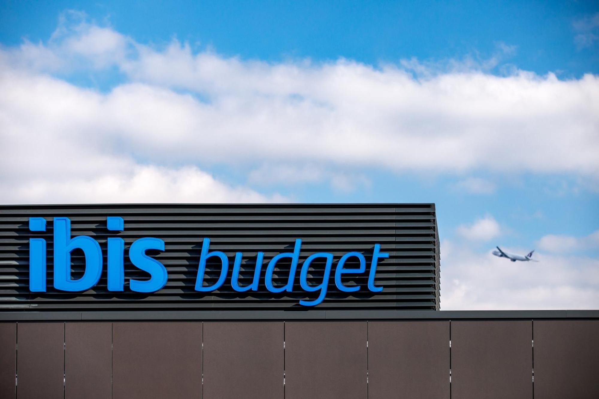 Ibis Budget Manchester Airport T2 Гейл Екстер'єр фото
