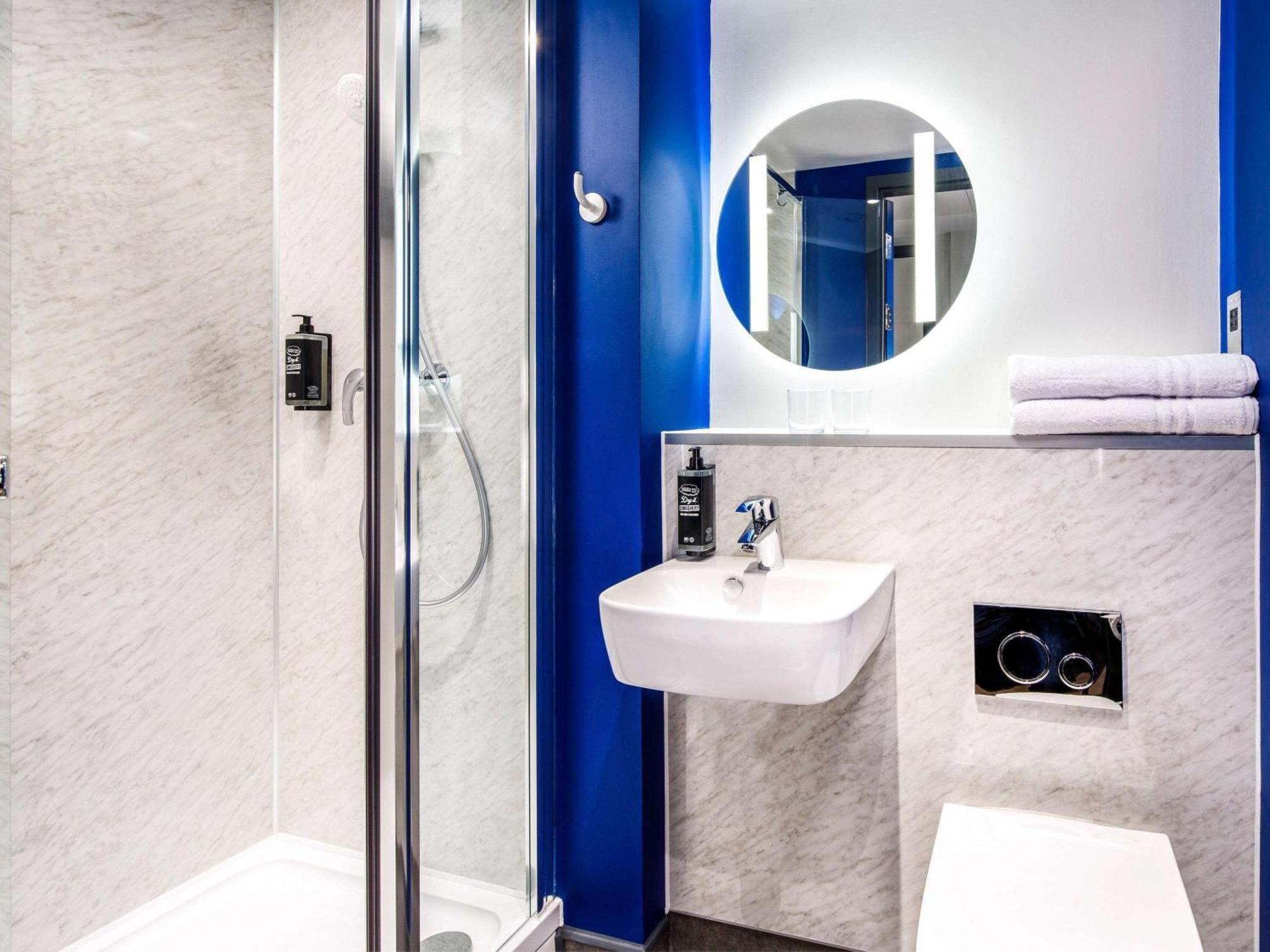 Ibis Budget Manchester Airport T2 Гейл Екстер'єр фото
