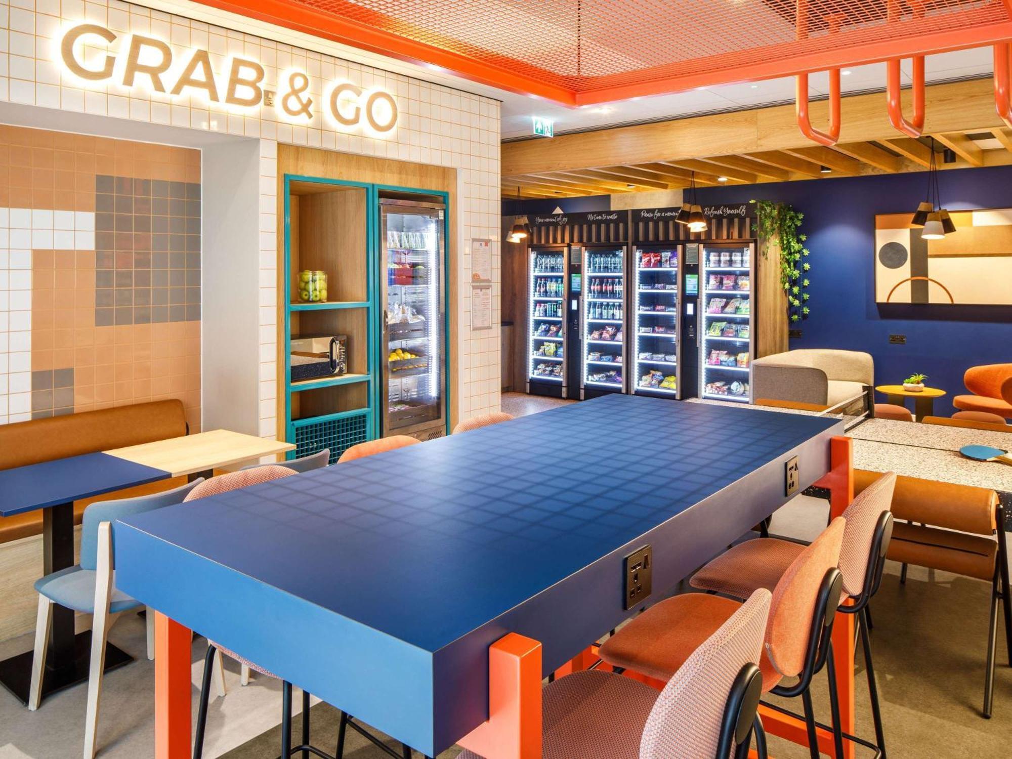 Ibis Budget Manchester Airport T2 Гейл Екстер'єр фото